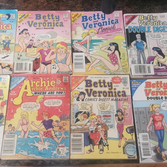 Betty and Veronica Comic Book Collection - Picture 1 of 4